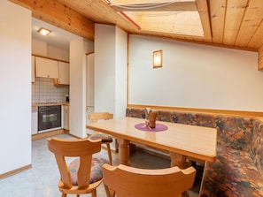 Dining - Beautiful Apartment in Mittersill With Balcony (Mittersill)