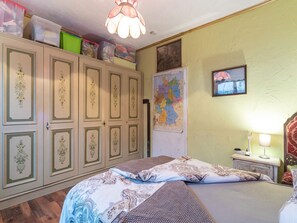 Nhà phong cách cổ điển, 5 phòng ngủ | 12 phòng ngủ, trang bị nội thất với thiết kế riêng biệt, bộ trải giường 