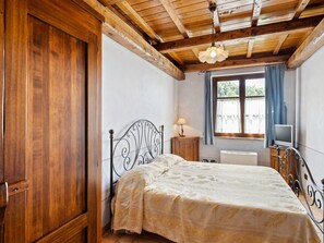 Comfort huis, 2 slaapkamers | 2 slaapkamers, individueel gemeubileerd, beddengoed