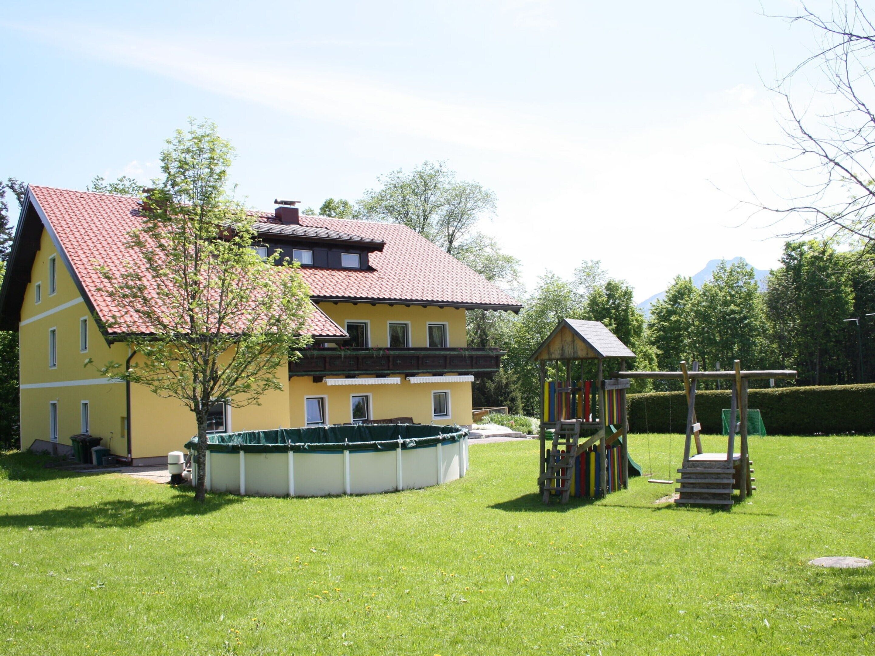 Classic Apartment, 3 Bedrooms | Garden