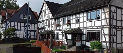 Comfort Apartment, 5 Bedrooms | Exterior
