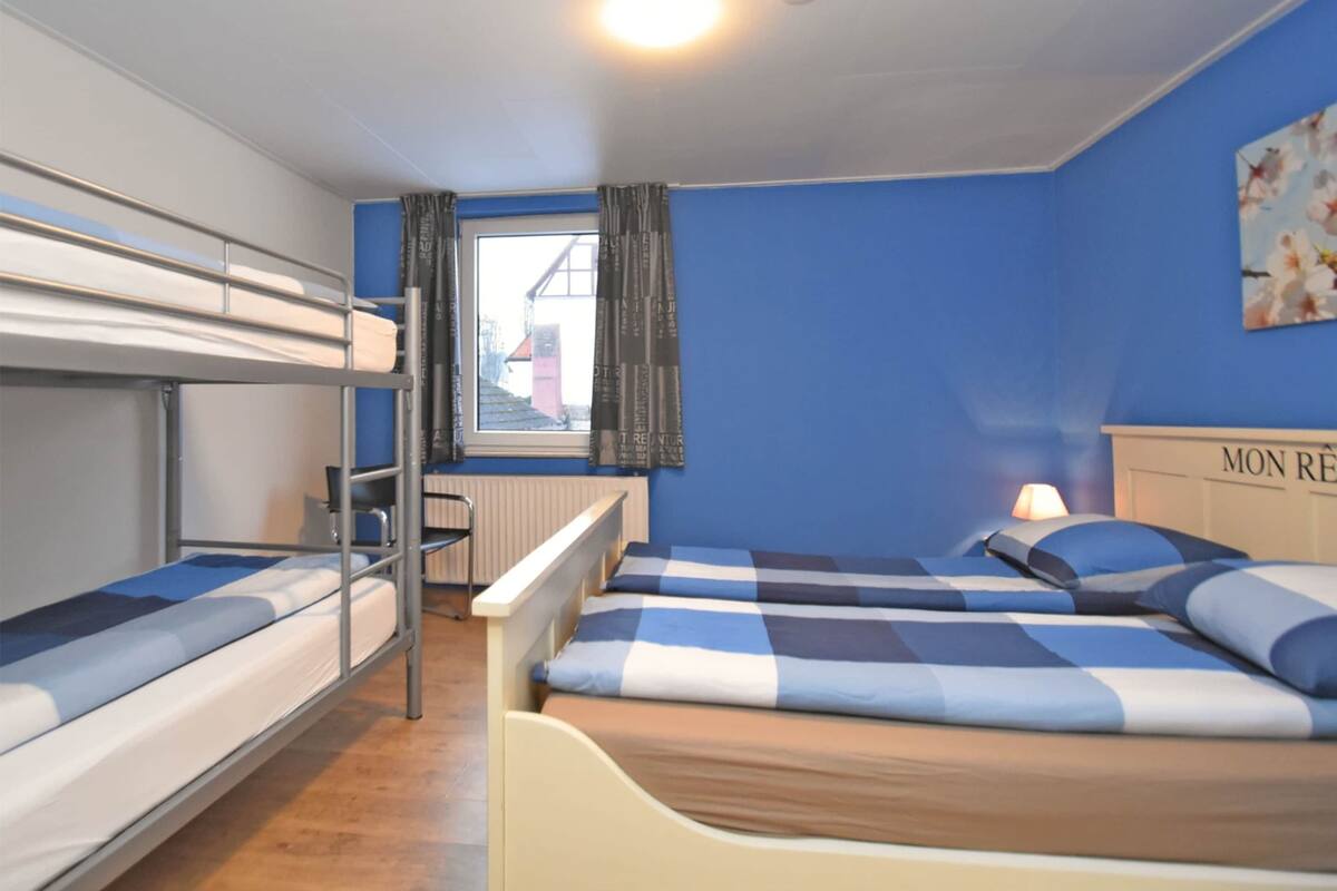 Klassiek huis, meerdere slaapkamers | 16 slaapkamers, individueel gemeubileerd, beddengoed