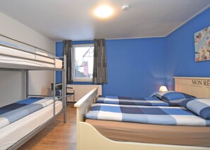 Classic-Haus, Mehrere Schlafzimmer | 16 Schlafzimmer, individuell eingerichtet, Bettwäsche