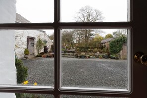 Classic Cottage, 1 Bedroom | Interior detail