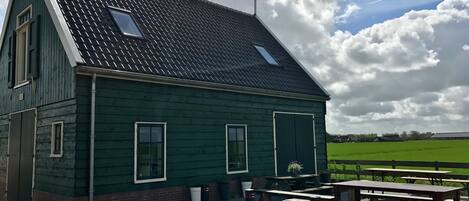 Maison Confort, 5 chambres | Extérieur