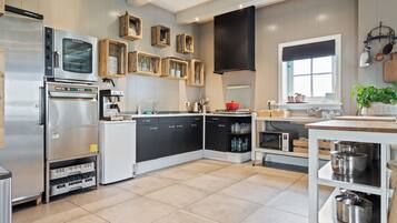Classic-Haus, 5 Schlafzimmer | Eigene Küche | Kühlschrank, Mikrowelle, Ofen, Geschirrspüler