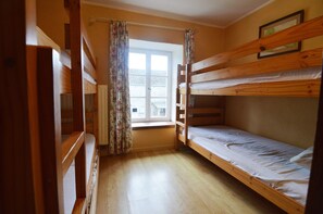 4 bedrooms, individually furnished, bed sheets