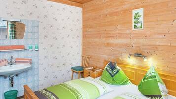 Elite-Apartment, 3 Schlafzimmer | 7 Schlafzimmer, individuell eingerichtet, Bettwäsche