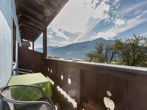 Deluxe Apartment, 2 Bedrooms | Balcony - Spacious Apartment Near Ski Area in Mittersill (Mittersill)