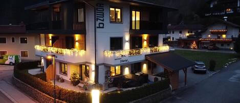 Elite Apartment, 3 Bedrooms | Exterior