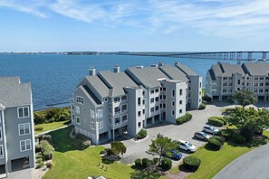 Exterior - PC Beach: Soundfront | Boat Slip | Pool Access (Manteo)
