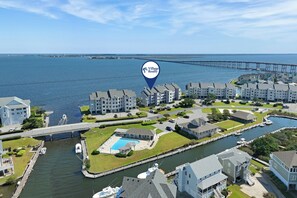 Exterior - PC Beach: Soundfront | Boat Slip | Pool Access (Manteo)