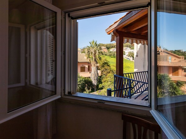 الإطلالة من المنشأة