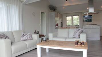 Casa clásica, 2 habitaciones | Sala de estar