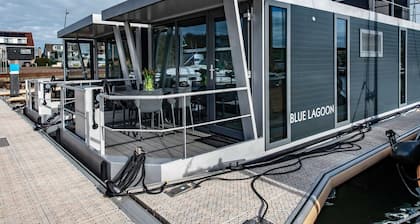 Waterlodge Blue Lagoon on a Jetty for 4 People