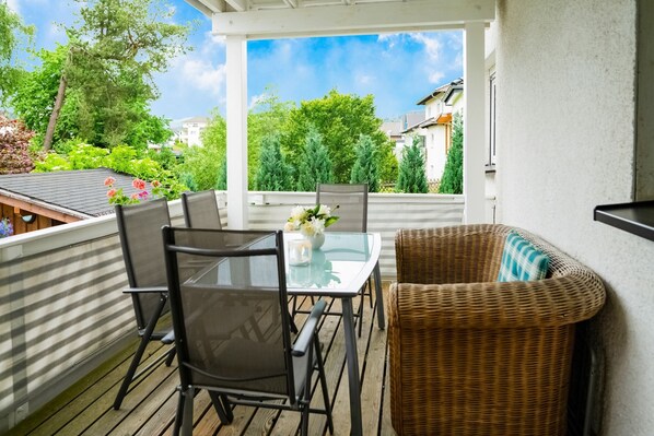 Balcony - Luxurious Apartment in Medebach Near Public Pool (Medebach)