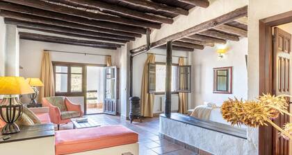 Romantic Apartment in Granada With Shared Pool