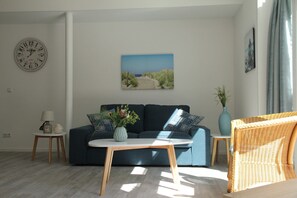 Living room - Stunning Apartment in Schoorl, North Hollandaeu\"you can Bike to the Beach (Schoorl)