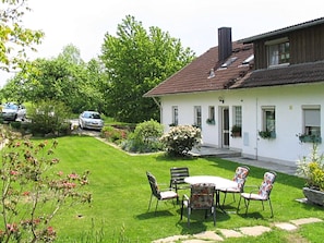 Garden - Welcoming Chalet Near Forest in Rohrnbach (Roehrnbach)
