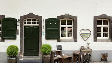 Deluxe House, 3 Bedrooms | Reception