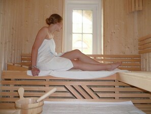 Comfort House, 4 Bedrooms | Spa treatment