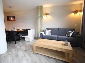 Comfort Apartment, 4 Bedrooms | Living room - Vogue Apartment in Sankt Margarethen im Lungau Near Ski Lift (Sankt Margarethen im Lungau)