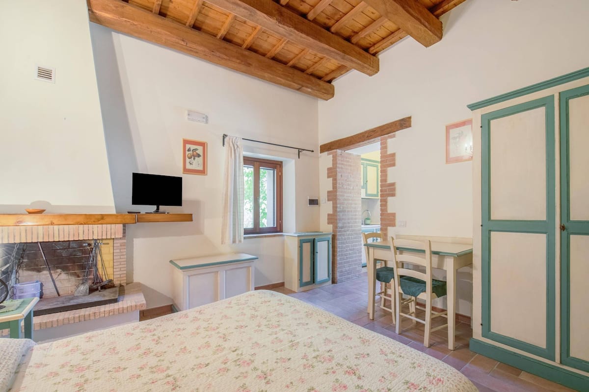 10 개의 침실, 각각 다르게 가구 비치, 침대 시트