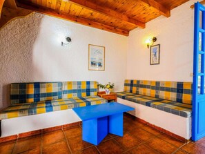 Elite House, 1 Bedroom | Living room - Welcoming Holiday Home in Palaiochora With Balcony (Kantanos-Selino)