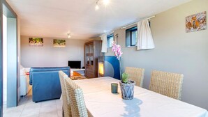 Dining - Test Property : Sophisticated Holiday Home in Lierneux Near Forest (Lierneux)