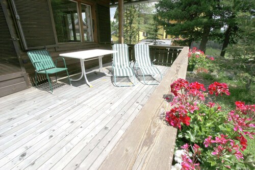 Sunlit Cabin With Jacuzzi in Turracherhohe