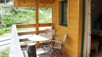 Classic Chalet, 3 Bedrooms | Balcony
