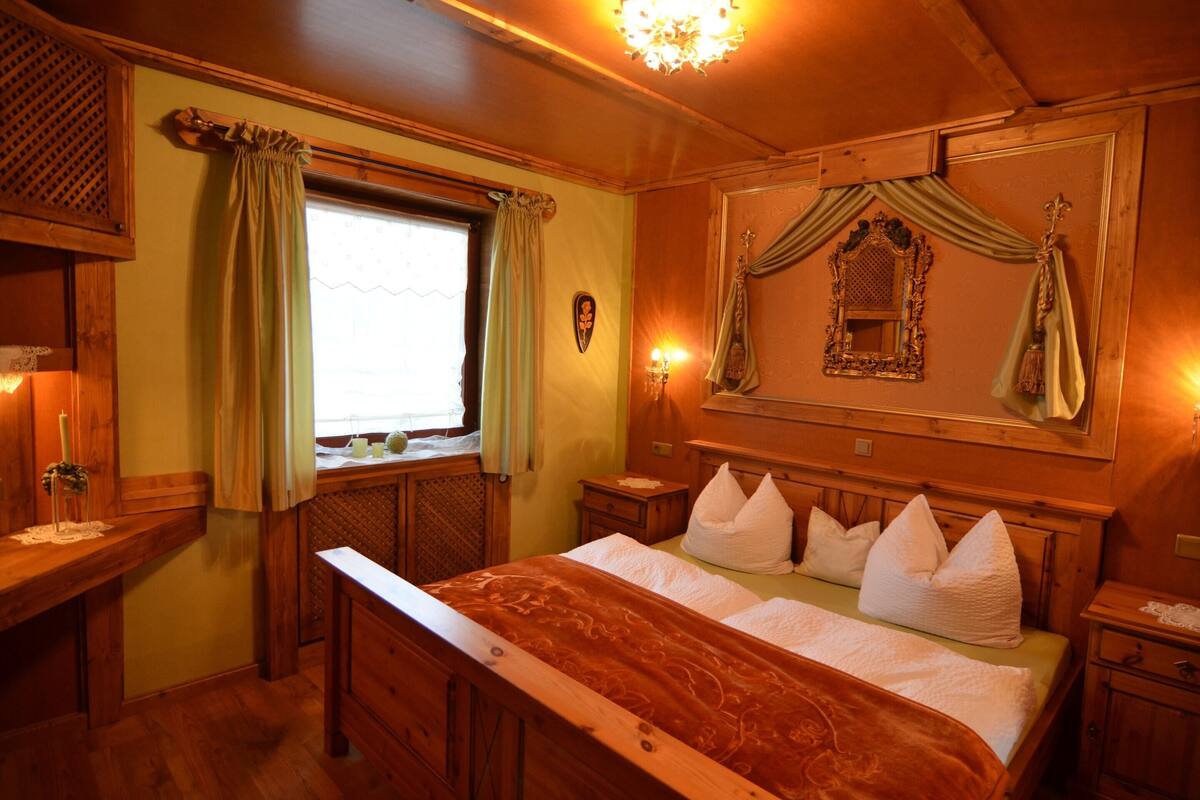 Casa conforto, 2 quartos | 3 quartos, individualmente mobiliados, ferros/tábuas de passar roupa