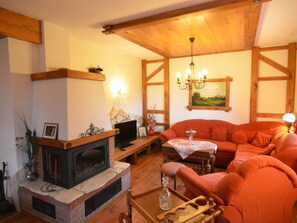 Fireplace, DVD player