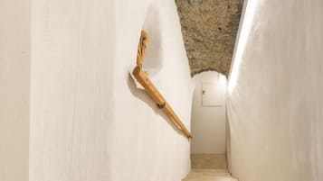 Classic House, 4 Bedrooms | Interior