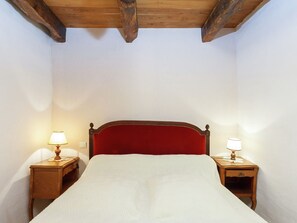 4 chambres, ameublement personnalisé, draps fournis