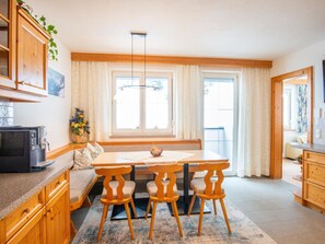 Dining - Large Holiday Apartment With Large Balcony in Kappl (Kappl)