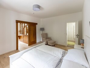 4 habitaciones y ropa de cama 