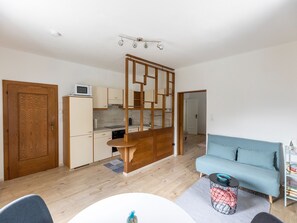Apartamento clássico, 4 quartos | Sala de estar