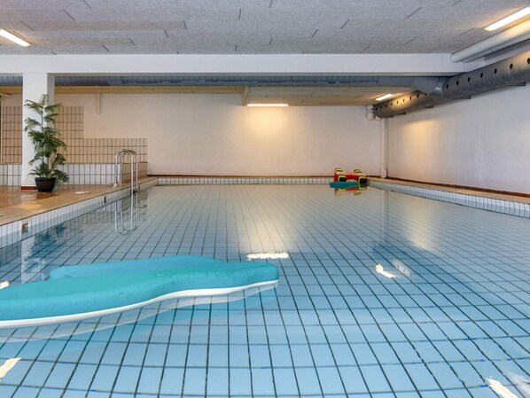 Elite-Apartment, 2 Schlafzimmer | Pool | Außenpool