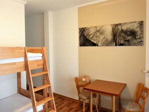Comfort Apartment, 2 Bedrooms | 8 bedrooms, individually furnished, bed sheets