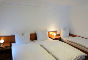 8 chambres, ameublement personnalisé, draps fournis