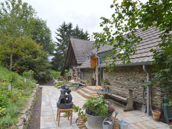 Exterior - Cozy Apartment in Immerath With Fishing Near (Immerath)