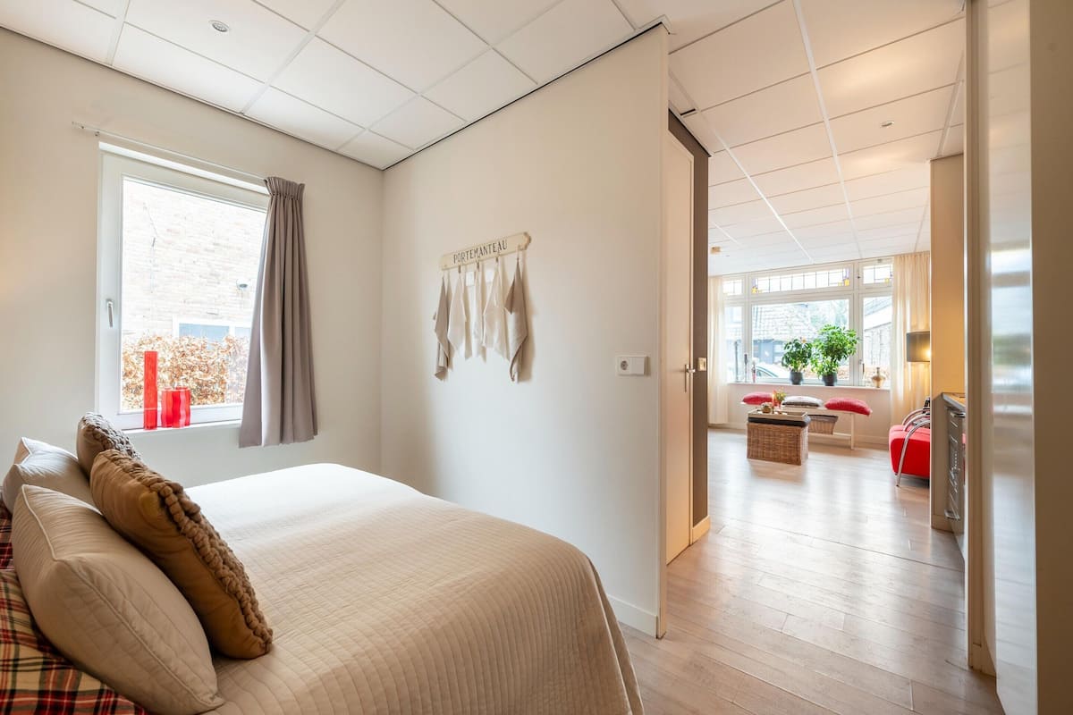 Deluxe appartement, 1 slaapkamer | 6 slaapkamers, individueel gemeubileerd, beddengoed