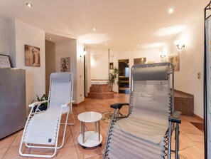 6 bedrooms, individually furnished, bed sheets - Modern Apartment in Reifferscheid With Garden (Hellenthal)