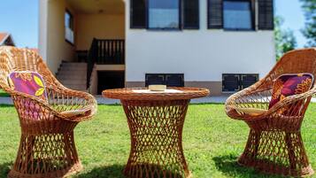 Classic House, 2 Bedrooms | Interior detail