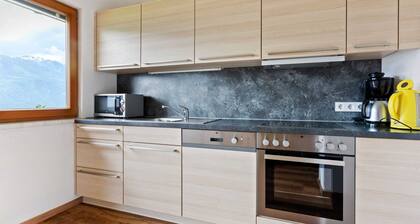 Sunlit Apartment Near Ski Area in Hollersbach im Pinzgau