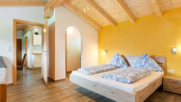 Comfort appartement, 1 slaapkamer | 6 slaapkamers, individueel gemeubileerd, beddengoed