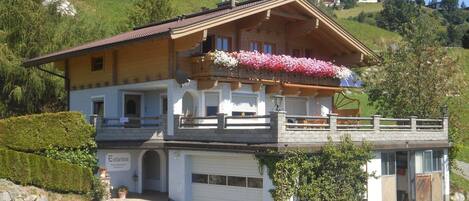 Classic Apartment, 3 Bedrooms | Exterior