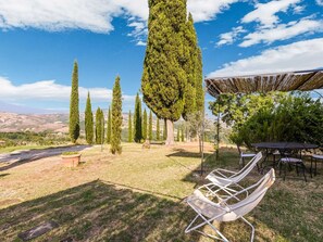 Classic House, 1 Bedroom | Garden - Comfortable Apartment With Stunning Views, Near hot Springs (San Casciano dei Bagni)