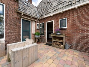 Comfort House, 5 Bedrooms | Exterior - Secluded Chalet in Suwald With Hottub (Suwâld)